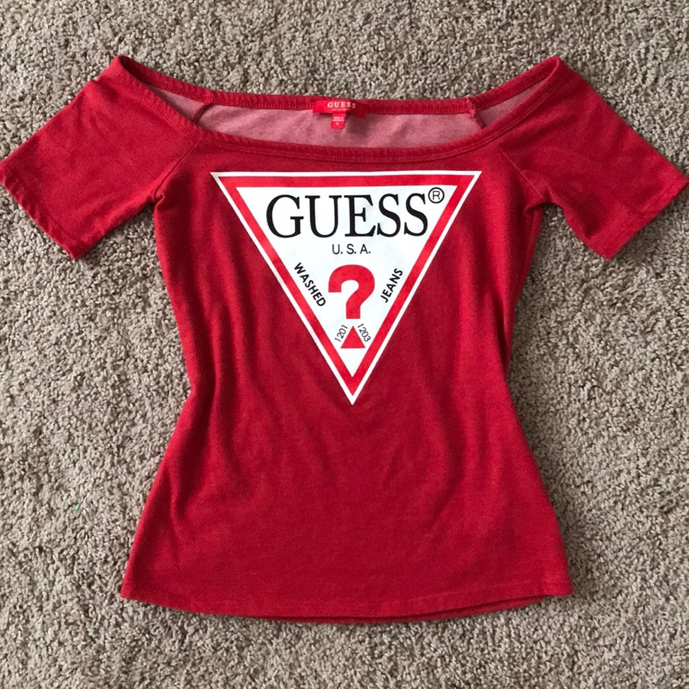 Off the shoulder guess shirt